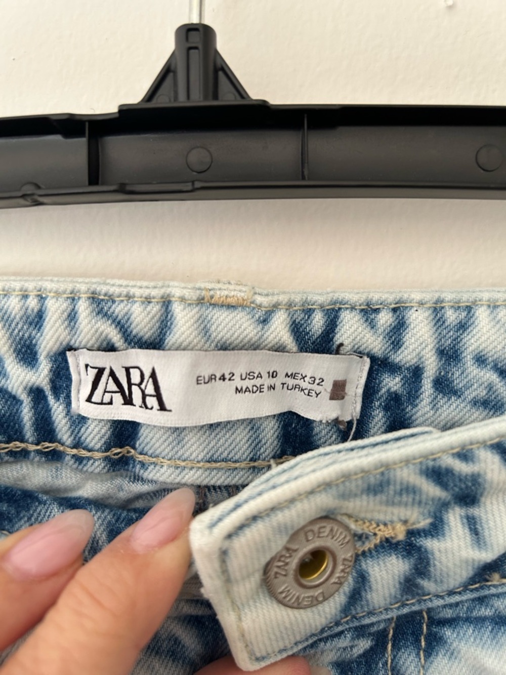 Zara Light Blue Acid Wash Women's Jeans - Picture 2 of 12